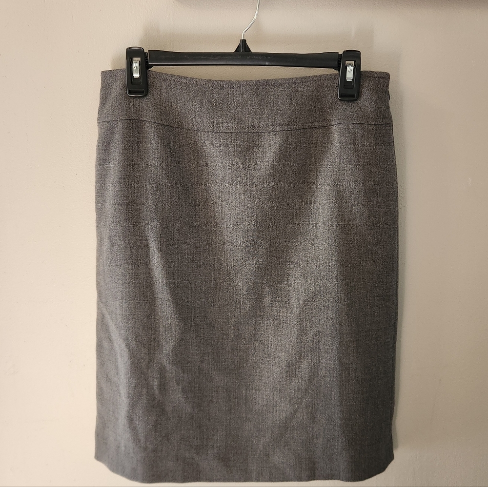 Tahari Gray Pencil Skirt Business Professional Academic Academia Quiet Luxury